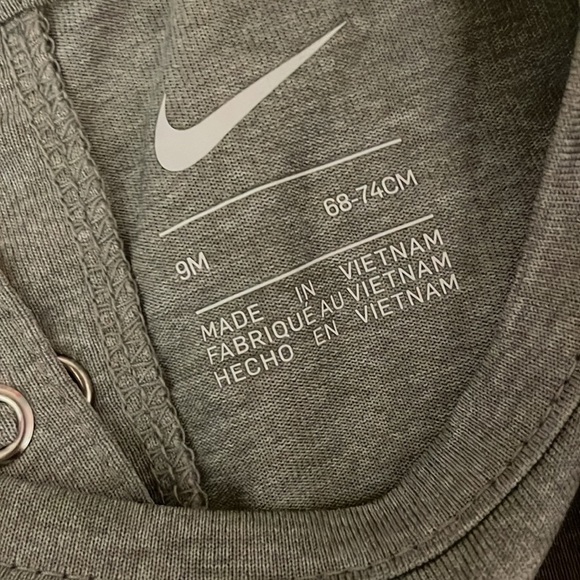 Nike Romper Jumpsuit and Hot Pink Jacket for Baby Girls Size 9-12M - Picture 4 of 9